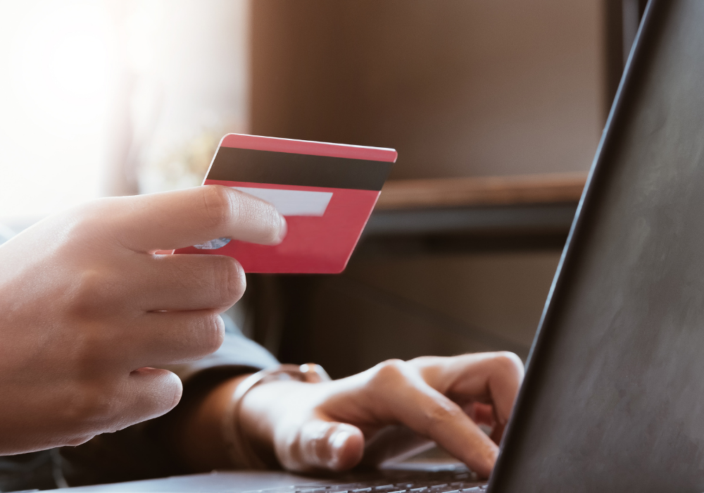 The Economic Impact of an Online Retail Sales Tax in the UK