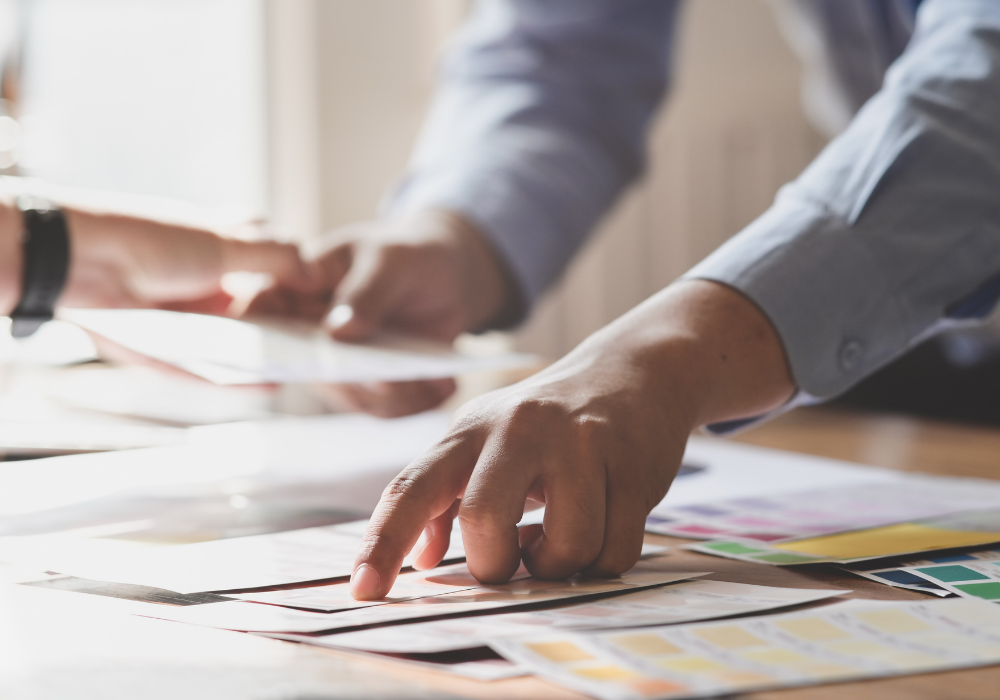 Analysing alternative scenarios