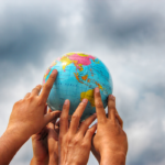 The Socioeconomic Impacts of Amazon Investments on local communities