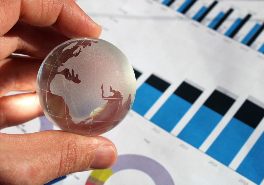 Transparent Model with Global Recognition