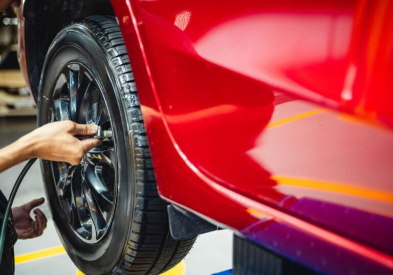 Repair the wheel of an automotive